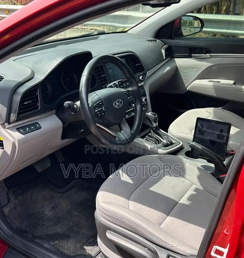 Hyundai Elantra Value Edition 2019 Red