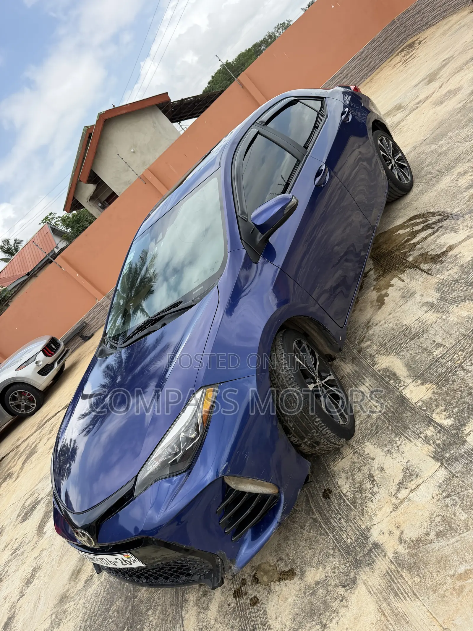 Toyota Corolla SE (1.8L 4cyl 6M) 2018 Blue