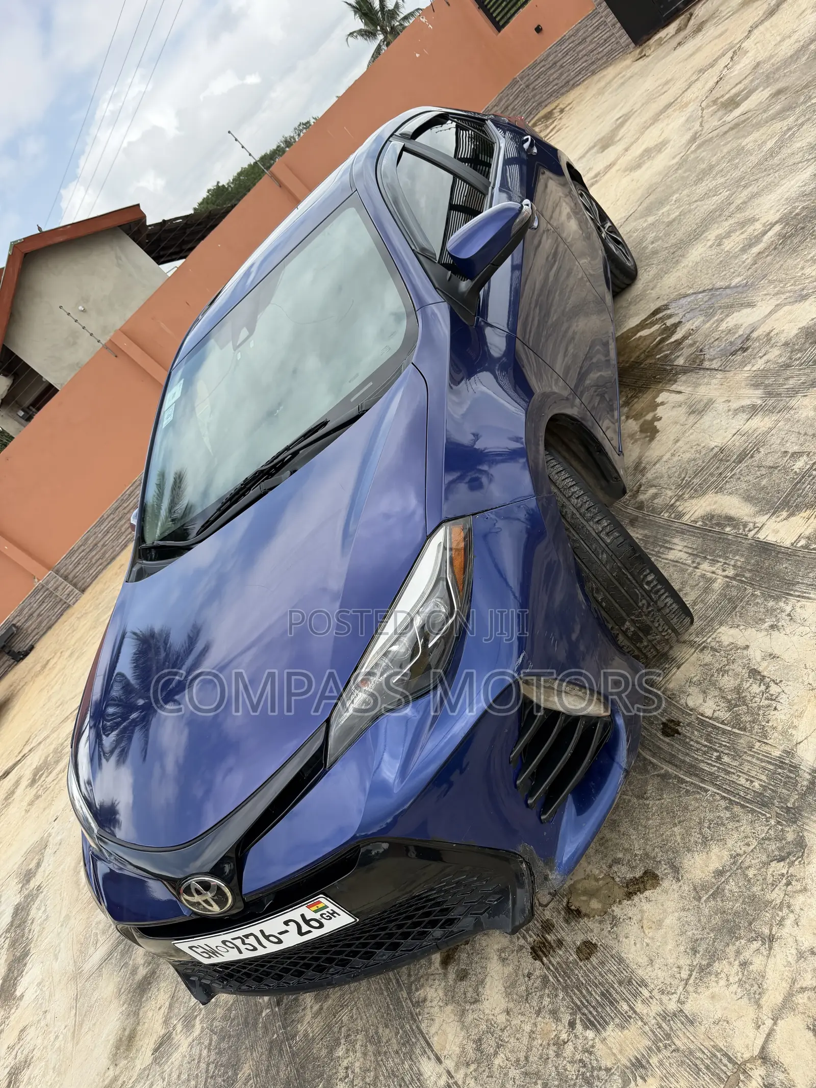 Toyota Corolla SE (1.8L 4cyl 6M) 2018 Blue