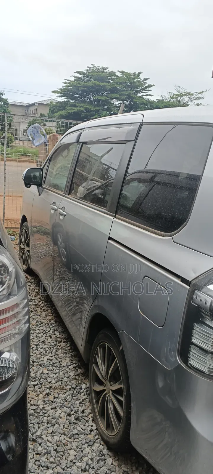 Toyota Grand HiAce 2010 Silver