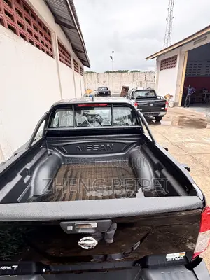 New Dongfeng Rich 7 2025 Black