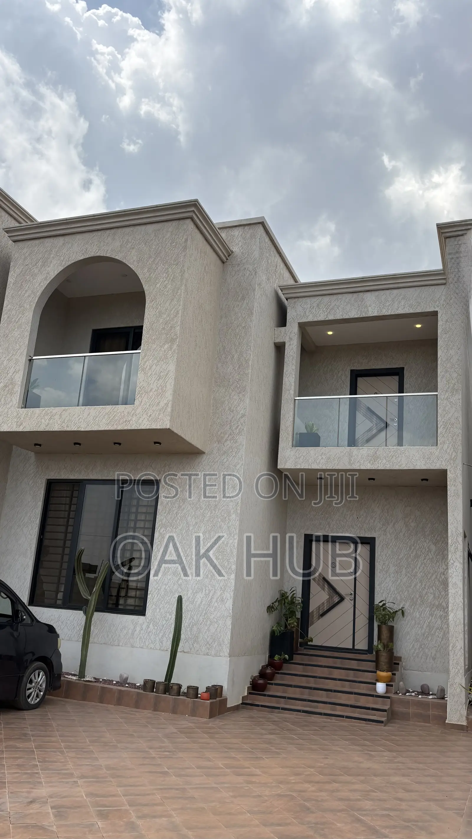 Luxury 4 Bedroom Apartment for Long and Short Stays