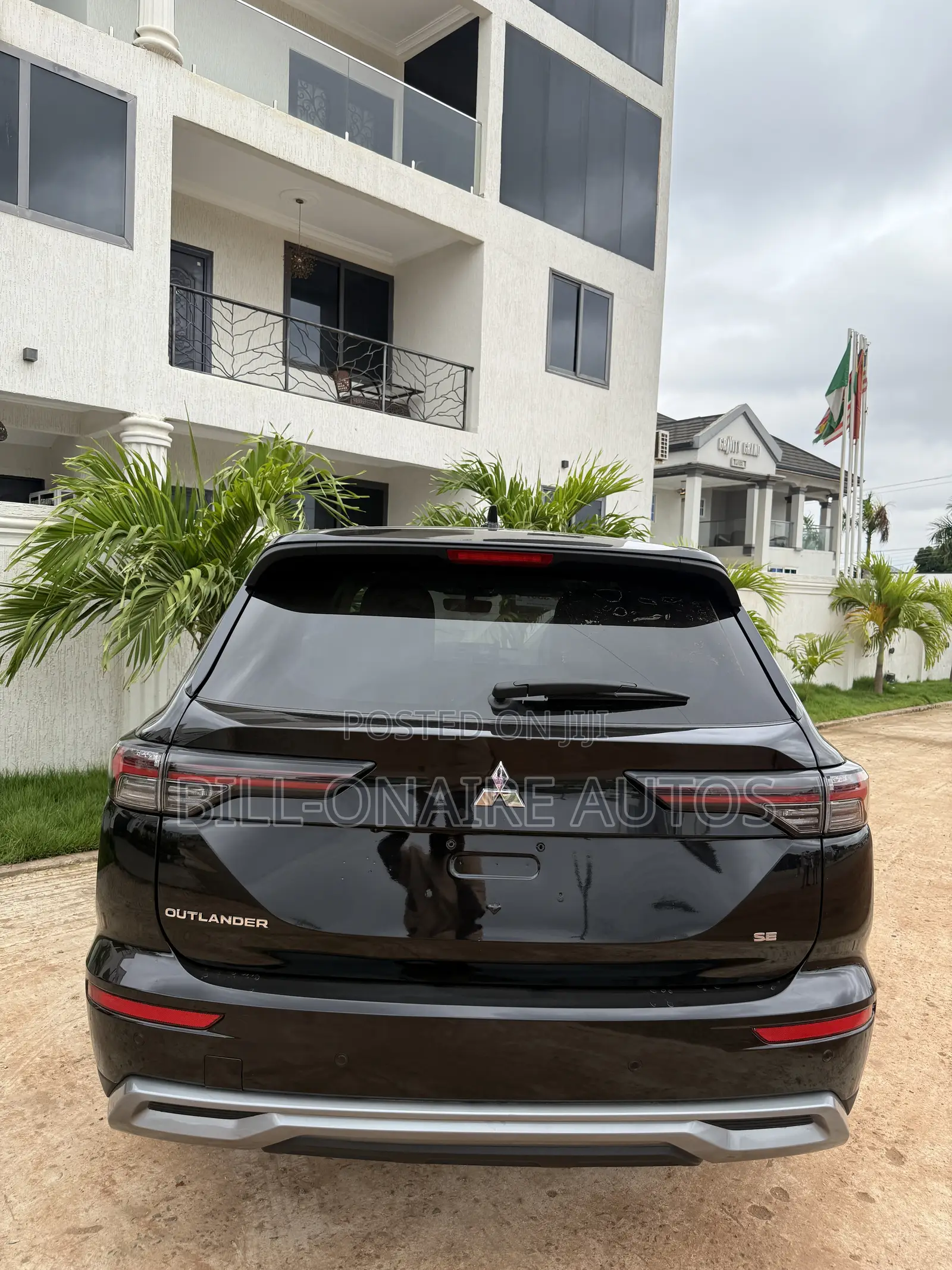 Mitsubishi Outlander SE 2025 Black