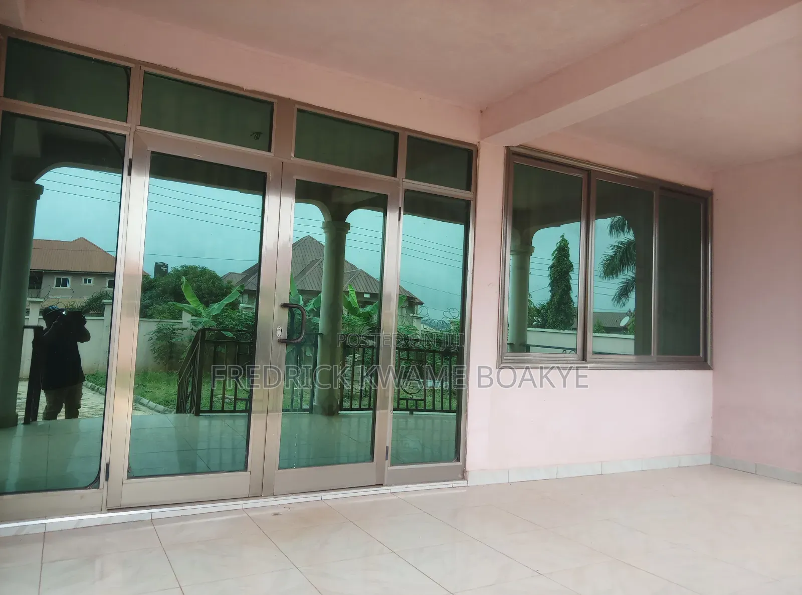6bdrm House in Brother K Estate, Kumasi Metropolitan for sale