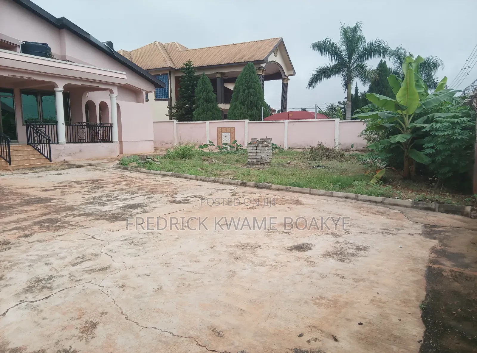 6bdrm House in Brother K Estate, Kumasi Metropolitan for sale