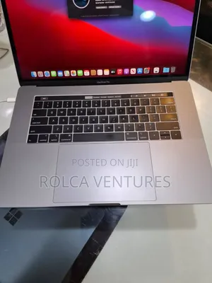 Laptop Apple MacBook Pro 2018 16GB Intel Core i7 SSD 256GB