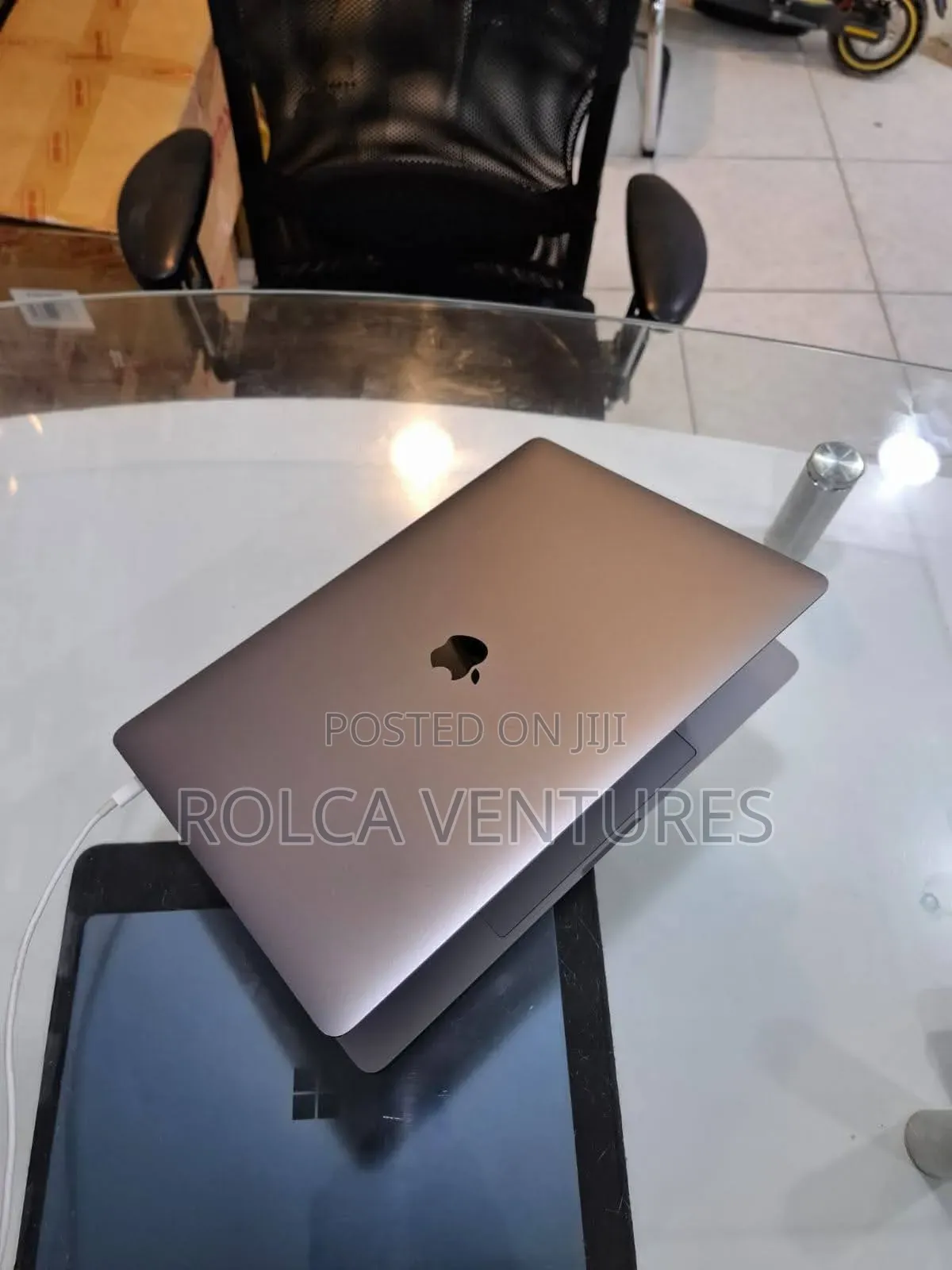Laptop Apple MacBook Pro 2018 16GB Intel Core i7 SSD 256GB