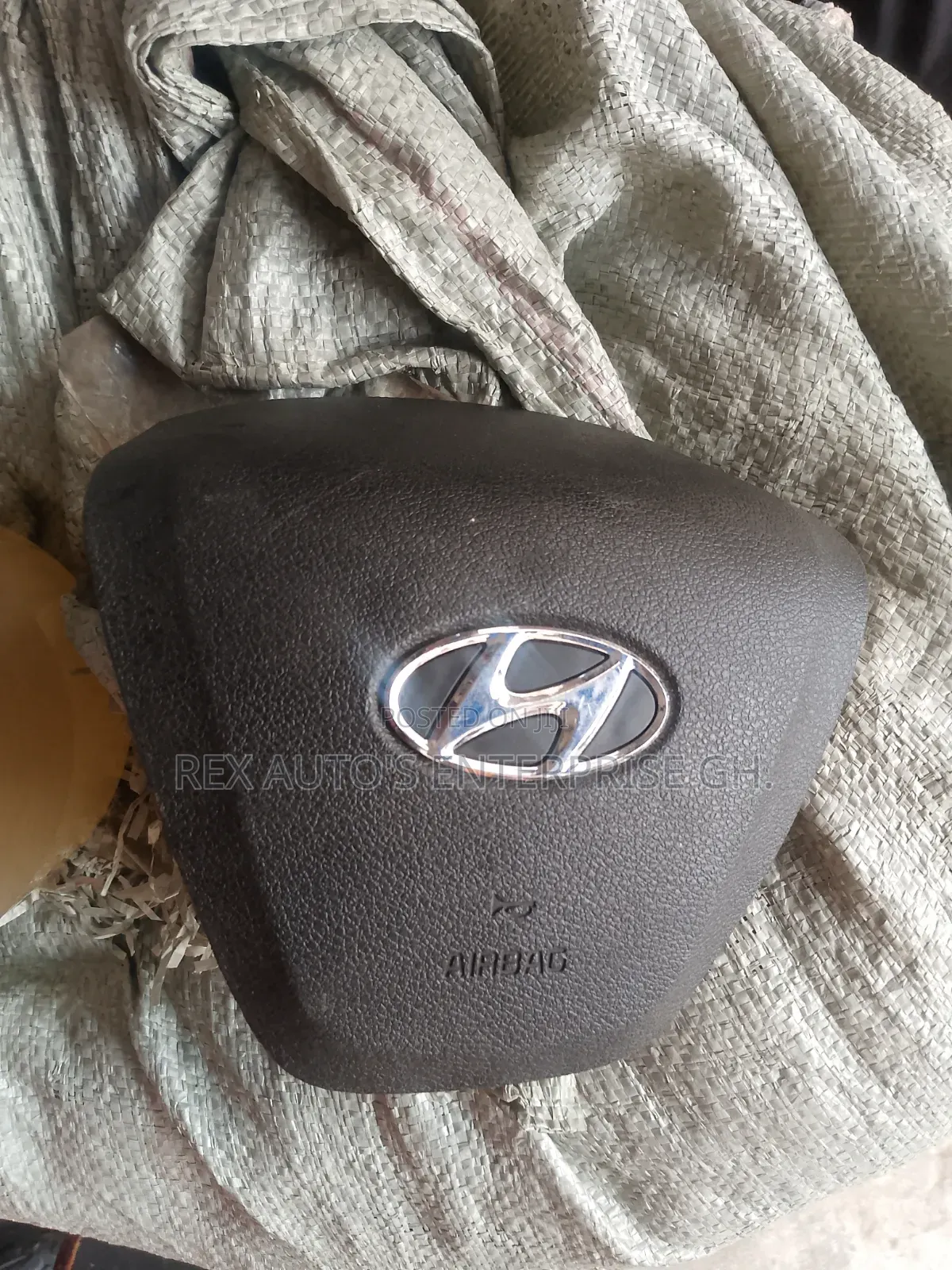 Elantra 2016,2017,2018/Airbag Cover