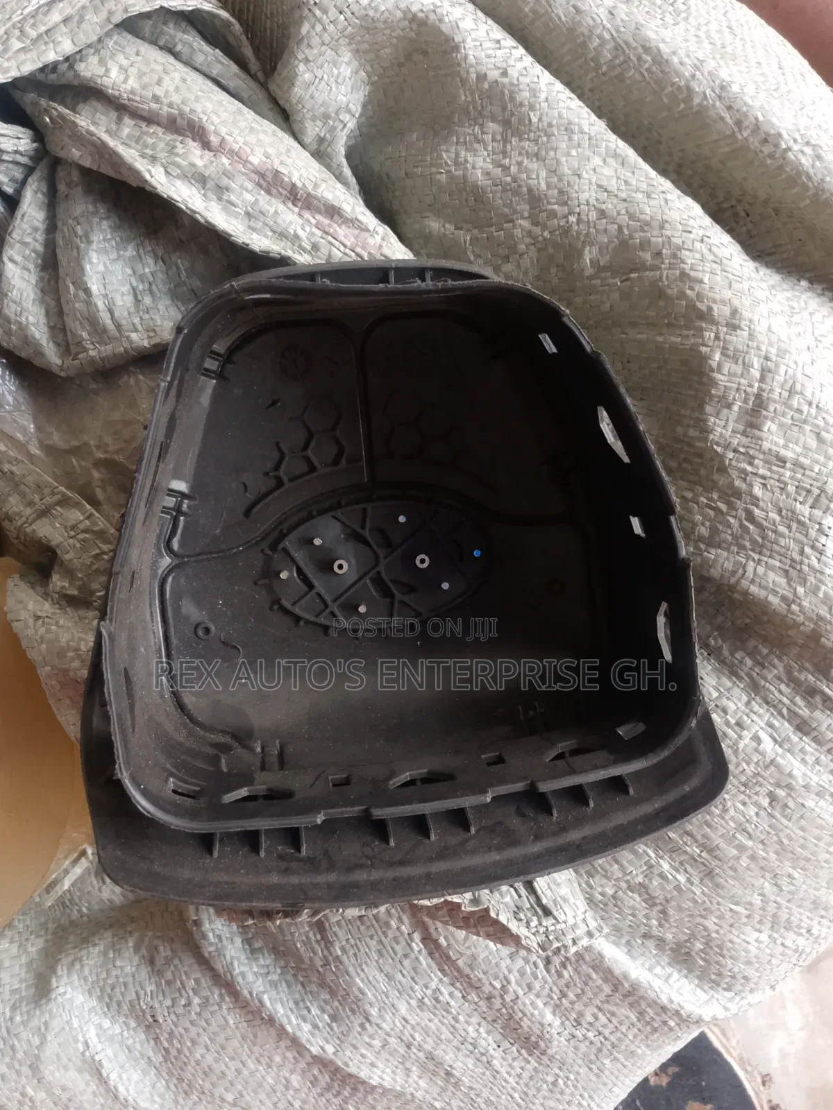 Elantra 2016,2017,2018/Airbag Cover