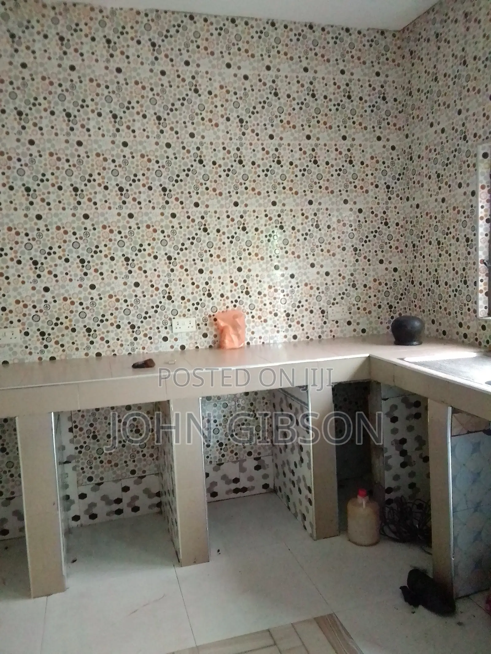 3bdrm House in 3 Bedroom Self, Owusu Ansah for rent