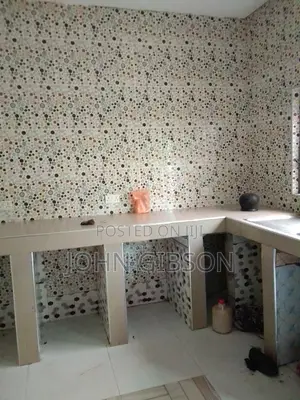 3bdrm House in 3 Bedroom Self, Owusu Ansah for rent