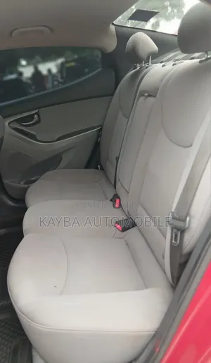 Hyundai Elantra 2015 Red