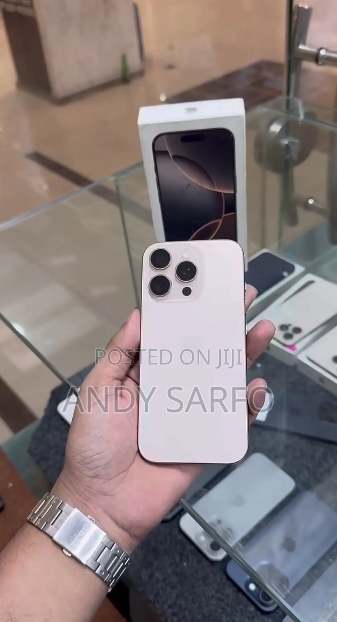 Apple iPhone 16 Pro Max 256 GB Gold