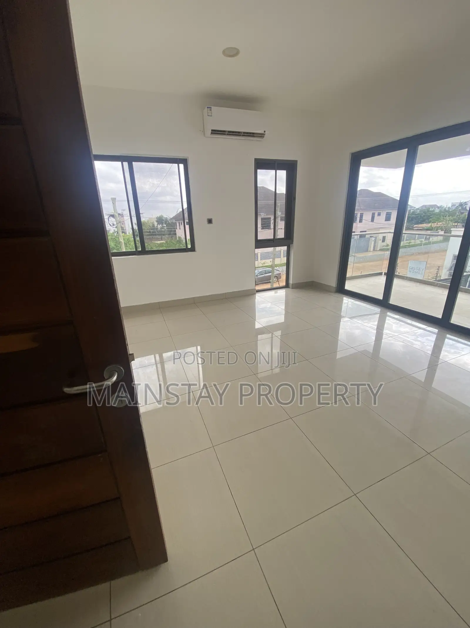 3bdrm Townhouse / Terrace in Mainstay Estates, East Legon for rent