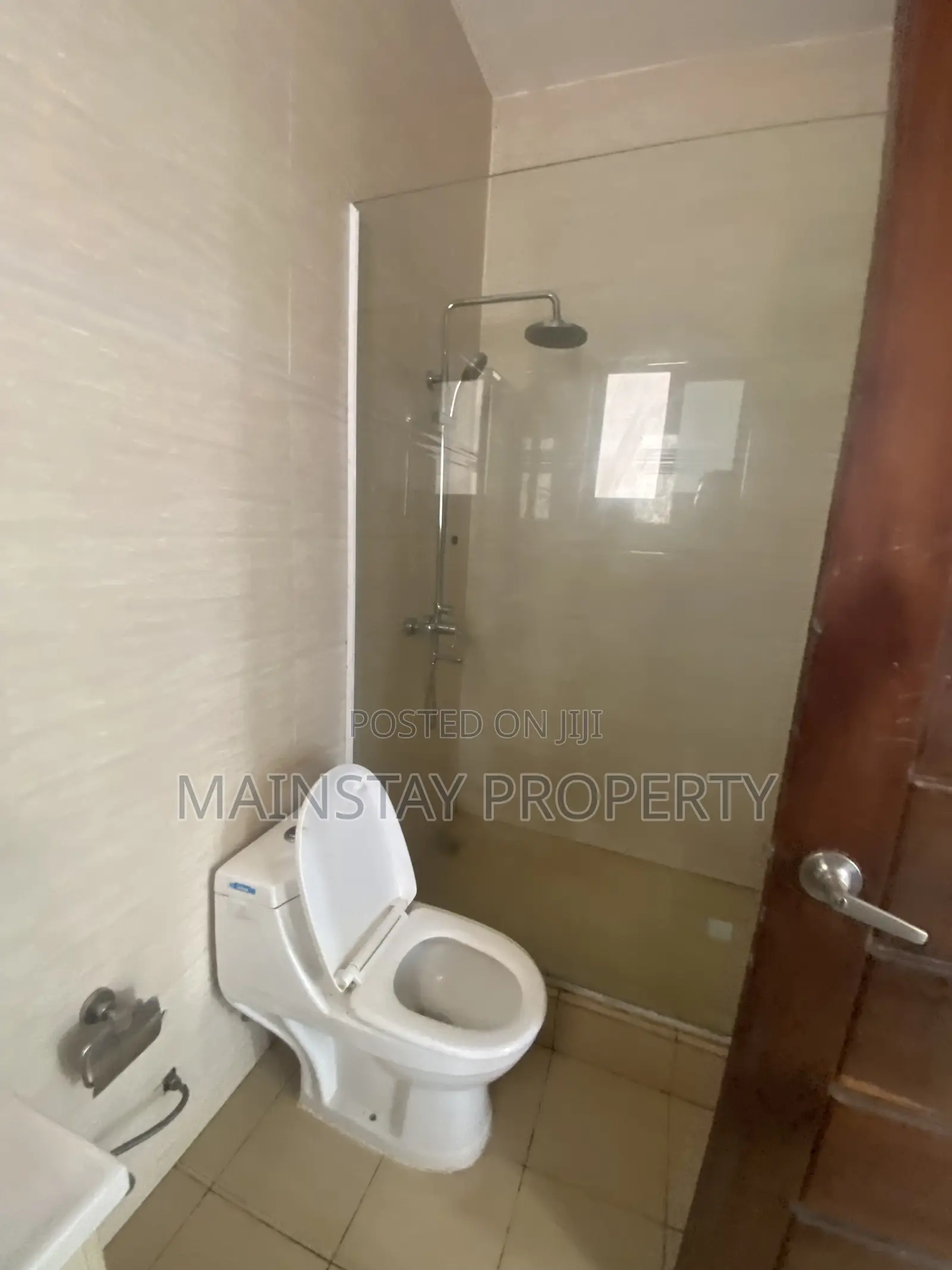 3bdrm Townhouse / Terrace in Mainstay Estates, East Legon for rent