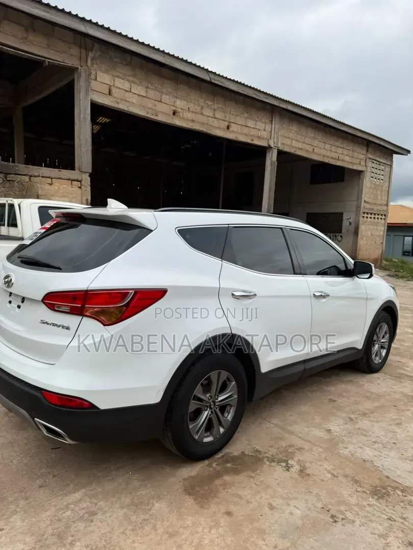 Hyundai Santa Fe SE AWD 2017 White