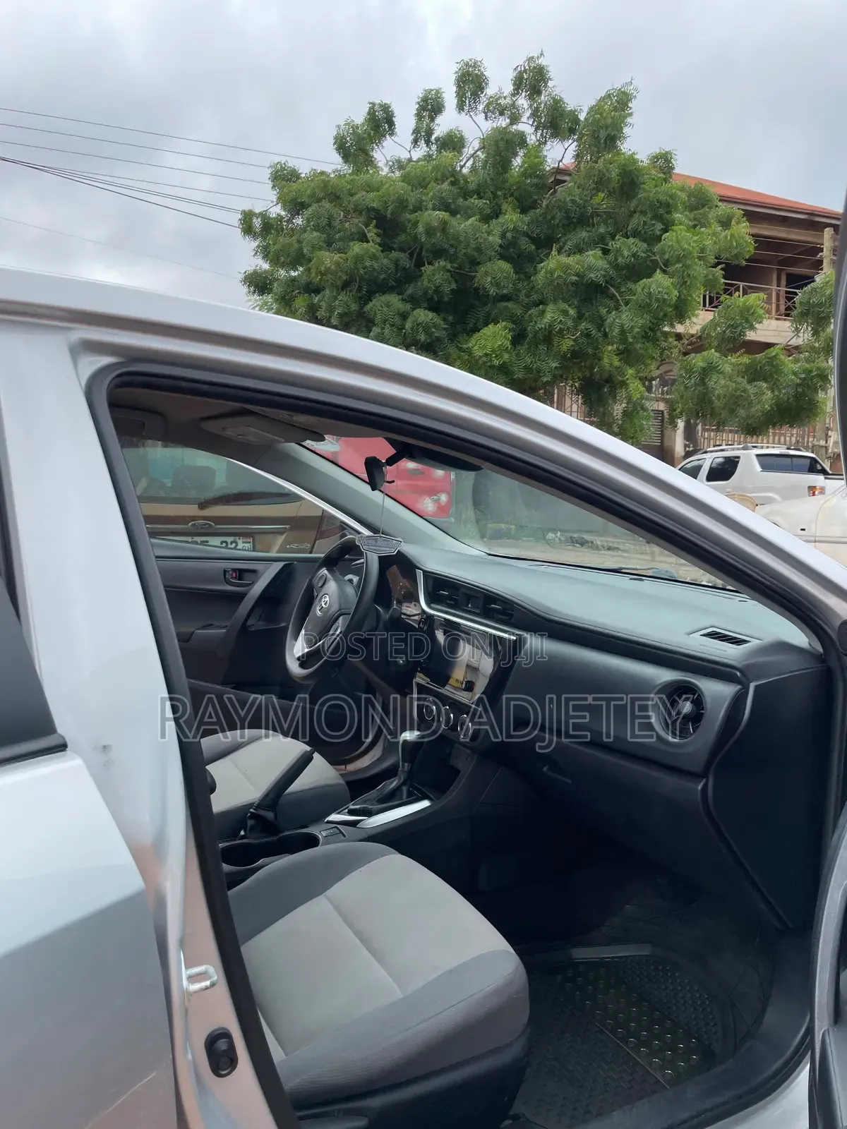 Toyota Corolla 2018 Silver