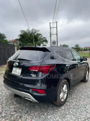 Hyundai Santa Fe 2016 Black