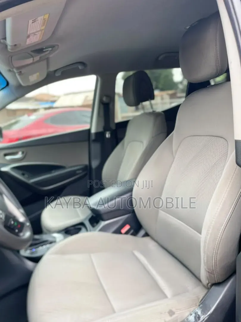 Hyundai Santa Fe 2016 Black
