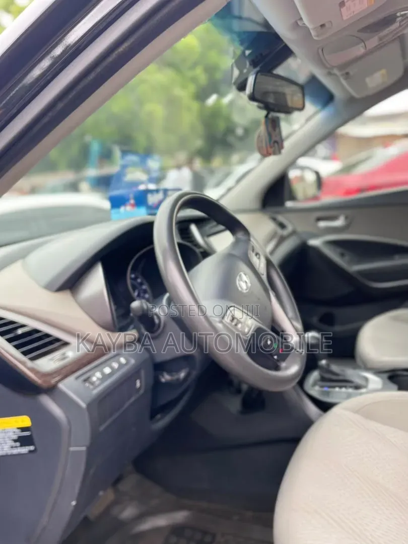 Hyundai Santa Fe 2016 Black