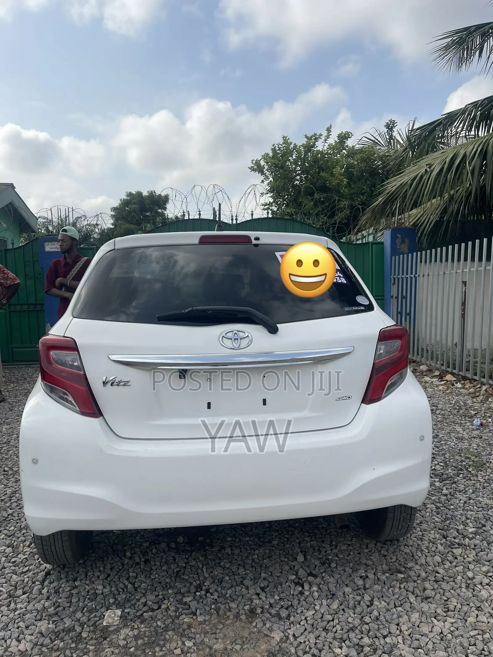 Toyota Vitz 1.5 FWD 5dr 2014 White