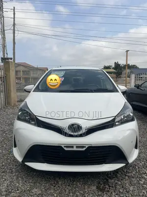 Toyota Vitz 1.5 FWD 5dr 2014 White
