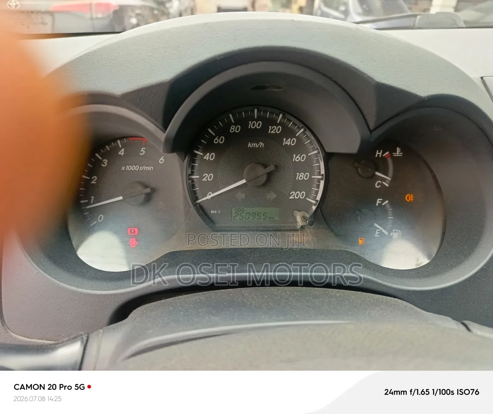 Toyota Hilux 2013 White