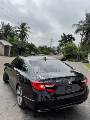Honda Accord Touring 2.0T 2020 Black