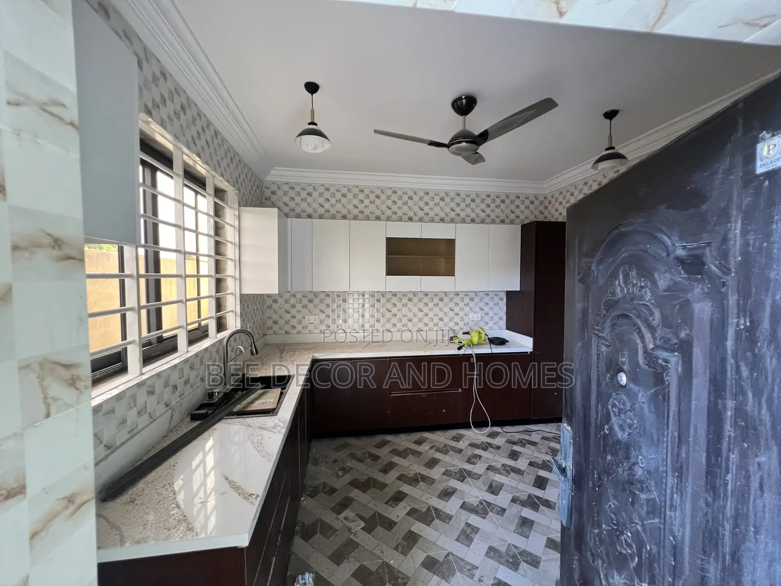 3bdrm Apartment in Bee 🐝 Decor & Homes, Abokobi for rent