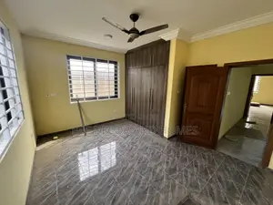 3bdrm Apartment in Bee 🐝 Decor & Homes, Abokobi for rent