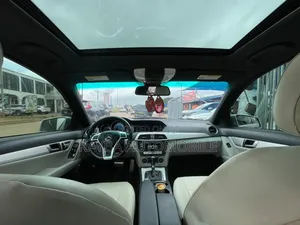 Mercedes-Benz C250 2015 Blue
