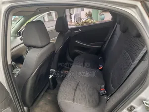 Hyundai Accent 2017 Silver