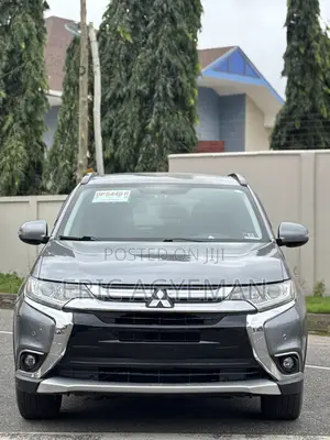 Mitsubishi Outlander 2016 Gray