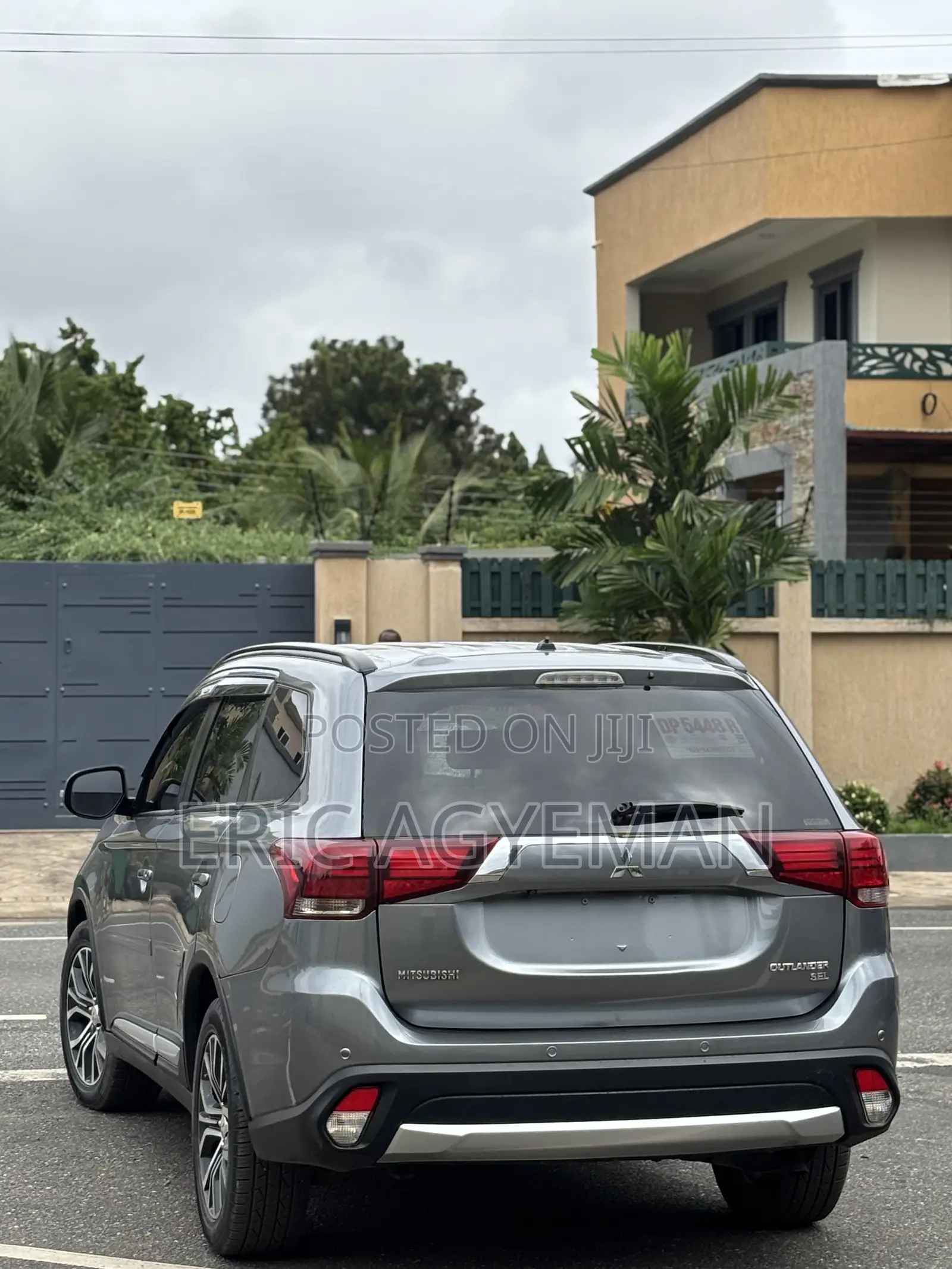 Mitsubishi Outlander 2016 Gray