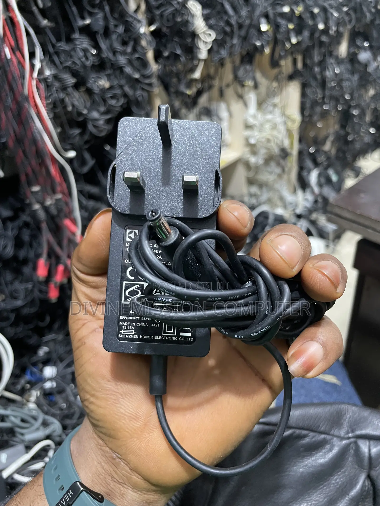 Power Supply Li-Ion Battery Charger 35v~1.2a