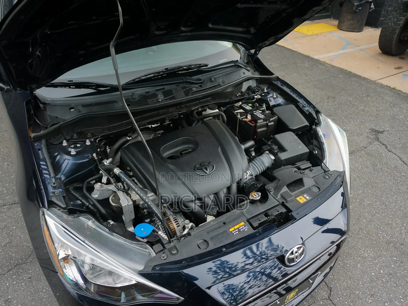 Toyota Yaris 2018 Blue