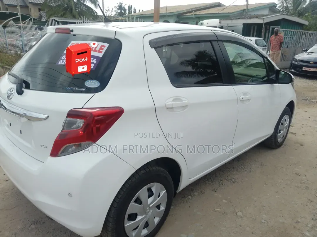 Toyota Vitz 2014 White