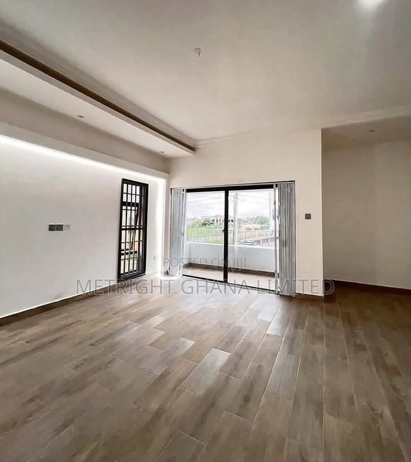 3bdrm House in Metright Gh, Accra Metropolitan for sale