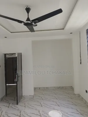 3bdrm Apartment in Lake Side Estate, New Legon for sale