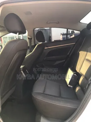 Hyundai Elantra 2017 White