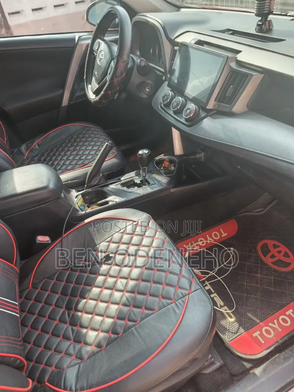 Toyota RAV4 2017 Red