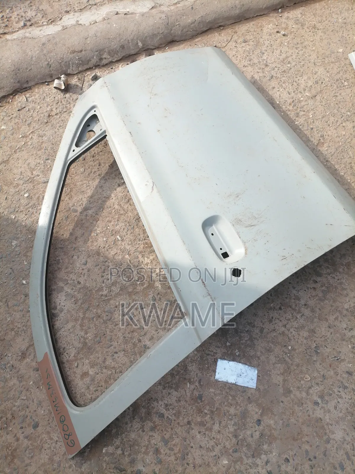 Maruti Suzuki Alto800 Front Door(R)