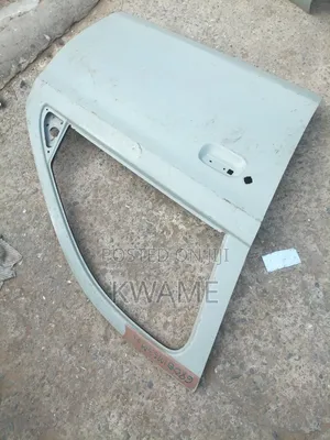 Maruti Suzuki Alto800 Front Door(R)
