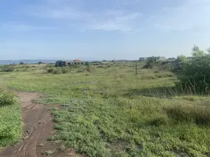 Registered Land With Land Title Certificate Located in Katamanso