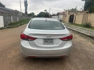 Hyundai Elantra 2016 Silver