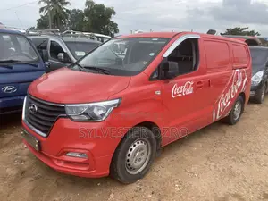 Hyundai Starex 2020 Red
