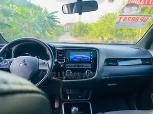 Mitsubishi Outlander Sport SE 2.0 2019 White