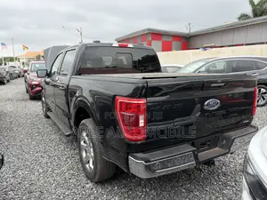 Ford F-150 XLT 2023 Black
