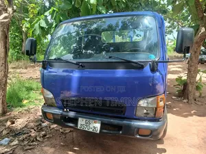 Hyundai Mighty 2