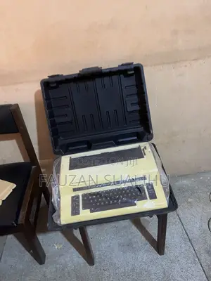 Privileg Electronic 3000 Typewriter